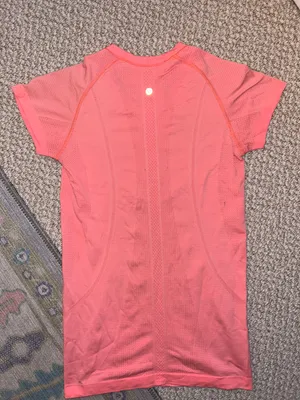 Lululemon Swiftly Tech Short Sleeve thumbnail 2
