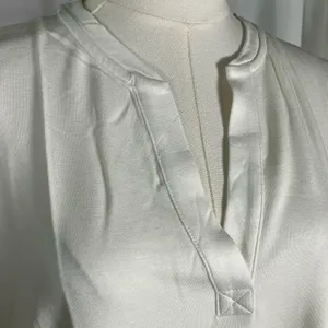 Lou & Grey Signaturesoft Tunic Top Medium Moonlight Ivory Long Sleeve Nordstrom‎ thumbnail 3