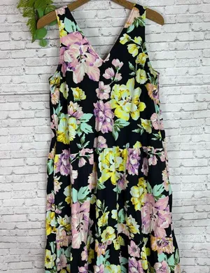 Who What Where Sleeveless Black Pastel Spring Floral Tiered Maxi Dress thumbnail 2