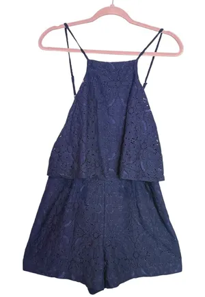 Lilly Pulitzer Celyn Romper Womens 8 Navy Blue Floral Lace Shorts Jumpsuit thumbnail 1