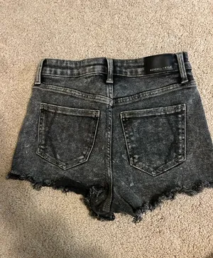 Kendall + Kylie Shorts thumbnail 2