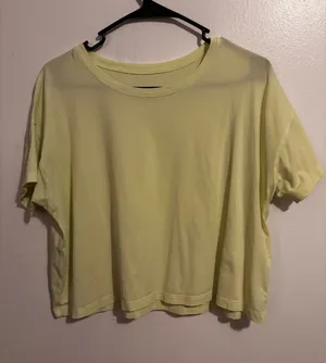 Lululemon Relaxed Cropped Tee - Lime Yellow tee thumbnail 1