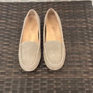 Vionic Debbie suede slip on loafers women’s size 7.5 thumbnail 2
