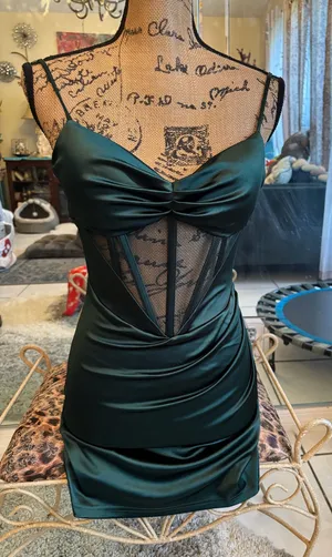 Stunning mini dress size S. ❤️ Green thumbnail 1