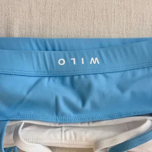 Wilo The Label Layered Activewear Sports Bra Crop Top Women Large Blue White thumbnail 10