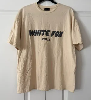 White Fox | Offstage Oversized Tee thumbnail 1