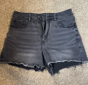 American Eagle Shorts Denim thumbnail 1