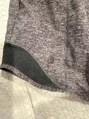 Lululemon Hotty Hot Short Heather Lux Multi Black Size 8 (44) thumbnail 4