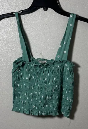 American Eagle Women Green Floral Smocked Crop Top‎ size XS thumbnail 1