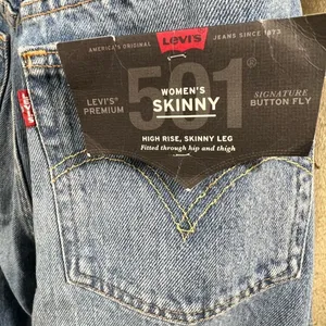 Levi’s 501 Button Fly High Rise Skinny Leg Jeans thumbnail 8