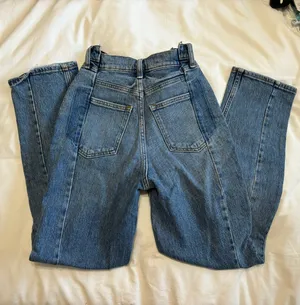 Abercrombie Curve Love 90’s Straight Jean thumbnail 6