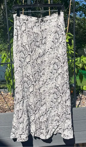 Reformation Bea Snake Print Midi Skirt Size 4 Animal Chic Snakeskin Python thumbnail 1
