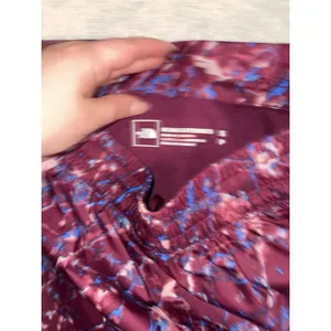 The North Face‎ Women's S Limitless Run Shorts 5" Inseam Lined thumbnail 3