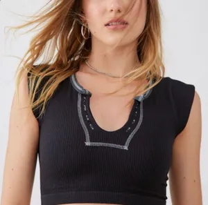 Croptop thumbnail 1