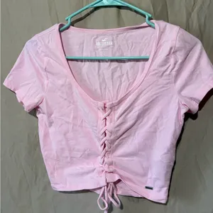 Hollister T-shirt thumbnail 1