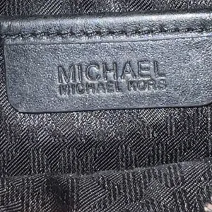 MICHAEL Michael Kors Jet Set Travel Small‎ Chain Shearling Crossbody Black Purse thumbnail 11