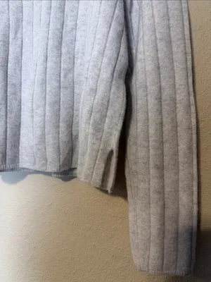 HALSTON‎ 100% 2-Ply Cashmere Turtleneck Sweater Size Small thumbnail 5