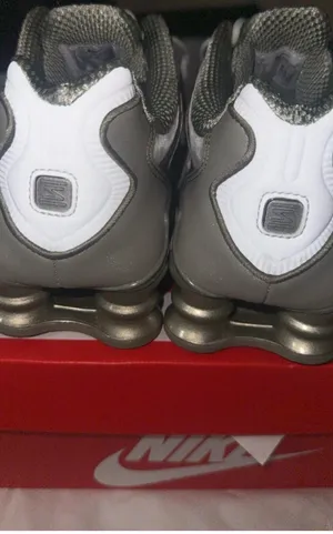 Women Nike shoes  thumbnail 5