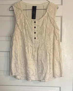 New Romantics Free People Elegant Cream Lace Sleeveless Top thumbnail 1