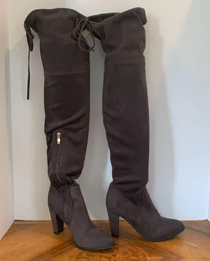 Catherine Malandrino Tie Back Over The Knee Boots Gray Faux Suede Women’s Size 7 thumbnail 4