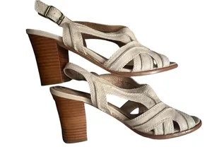 Corso como Cream Leather Strappy Block Heel Sandals thumbnail 1