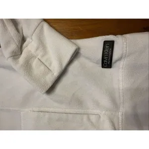 Calvin Klein Performance Cream Ivory High Neck Fleece Sweatshirt Women’s Size M thumbnail 4