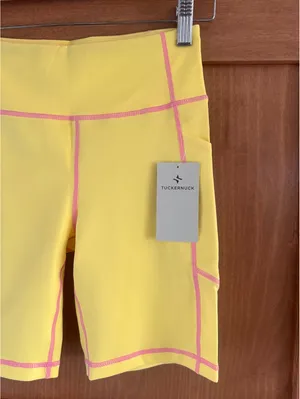 NWT Tuckernuck Sundaze Compression Biker Shorts Yellow & Pink 7” Women’s size XS thumbnail 4