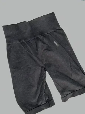 Black Size S thumbnail 1
