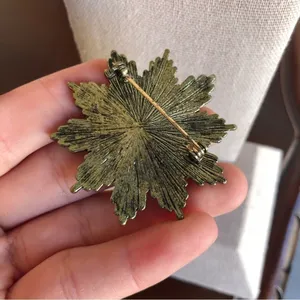 Vintage Brooch thumbnail 2