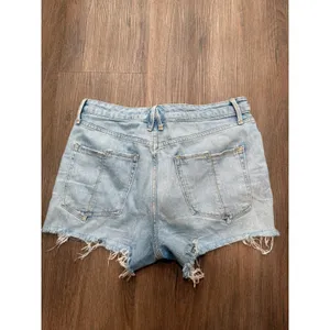Good‎ American Distressed Denim Shorts Light Wash Button Fly Size 10 thumbnail 3