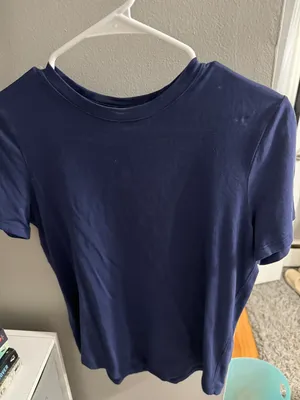 Lululemon shirt thumbnail 1