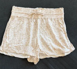 Abercrombie & Fitch Cream Floral Smocked-Waist Shorts thumbnail 1