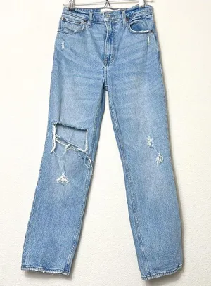 Abercrombie & Fitch 90s Ultra High Rise Straight Jeans thumbnail 1