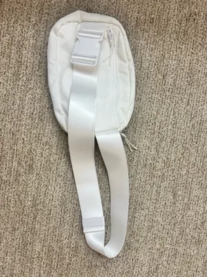 Fabletics Belt Bag thumbnail 2