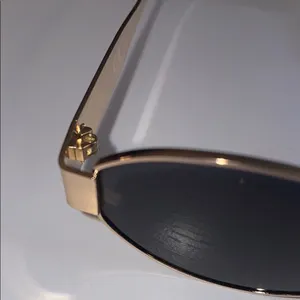 New 90’s style Sojos Gold and Black Oval Sunglasses uv 400 thumbnail 3