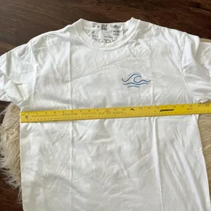 NWT White Cotton Ivy & Cloth Just A Girl Who Loves The Lake (Back Print) T-shirt thumbnail 6