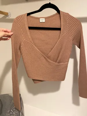 Abercrombie Sweater Top Size M thumbnail 1