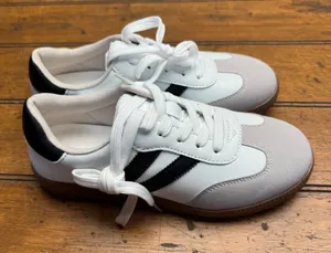 White and‎ Grey Suede Casual Sneakers Euro Size 36 thumbnail 1