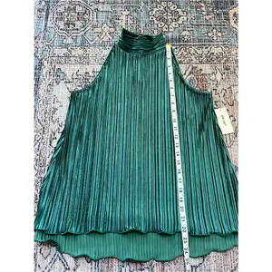On 34th NWT Sleeveless High-Neck Pleated Tank Top Forest Emerald Green Size XS thumbnail 10