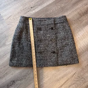 Loft Wool Blend Y2K Button Front Tweed Harringbone Dark Academia Mini Skirt 8 thumbnail 6