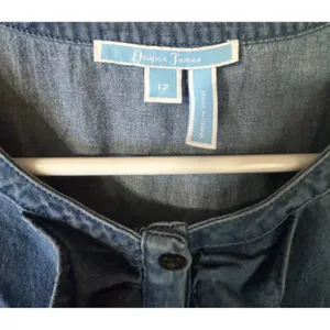 Draper James NWOT Chambray Ruffle Shift Dress Blue Denim 3/4 Bell Sleeve SZ Z SZ thumbnail 6