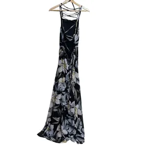 Lulus‎ love abloom Black Floral Print Maxi Dress Spaghetti Strap Lace Up Back M thumbnail 4