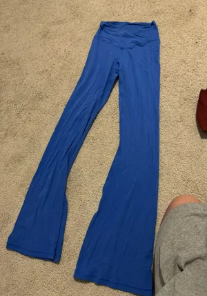 Aerie crossover flare leggings thumbnail 3