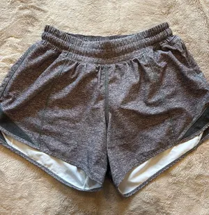 Lululemon hotty hot thumbnail 1