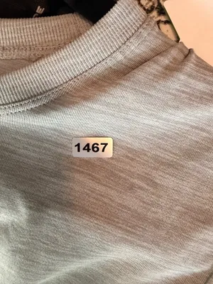 New Balance S Womens Gray Performance T-Shirt Size Small Lightweight Moisture-Wi thumbnail 5