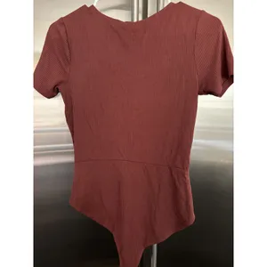 Forever 21 Rust Bodysuit Ribbed Knit Short Sleeve Wrap‎ Front Medium thumbnail 4