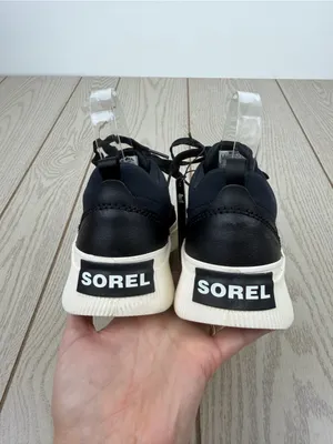 Sorel Women's Out N About IV Low Women's Waterproof Sneaker 8.5 Black Gum 2 $100 thumbnail 6