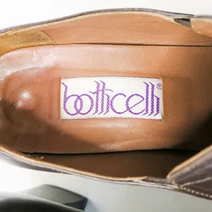 Vintage 90s Roberto Botticelli Brown Leather Heeled Loafers thumbnail 7