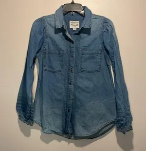 American Eagle Outfitters- Chambray Denim Full Button Down Shirt- Size XS thumbnail 1