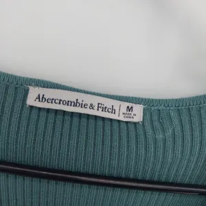 Abercrombie & Fitch Sage Green Ribbed Knit V Neck Long Sleeve Bodysuit Sz M thumbnail 3